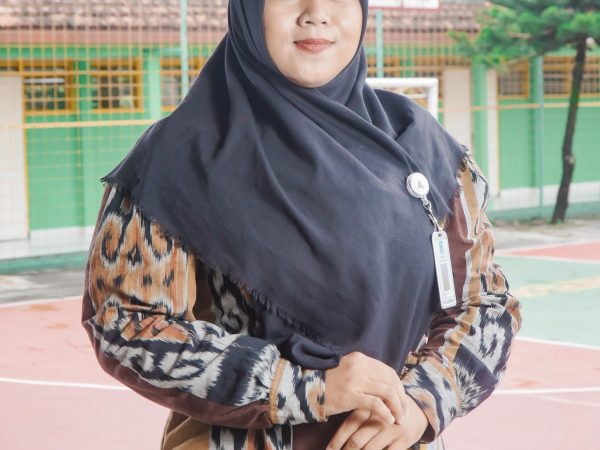 Nining Setiawati, S.E.
