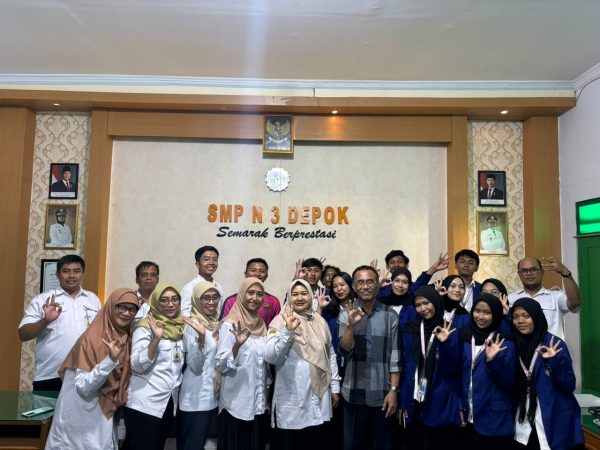 Masa Tugas Berakhir, SMP Negeri 3 Depok Gelar Acara Perpisahan Mahasiswa Praktik Kependidikan (PK) UNY